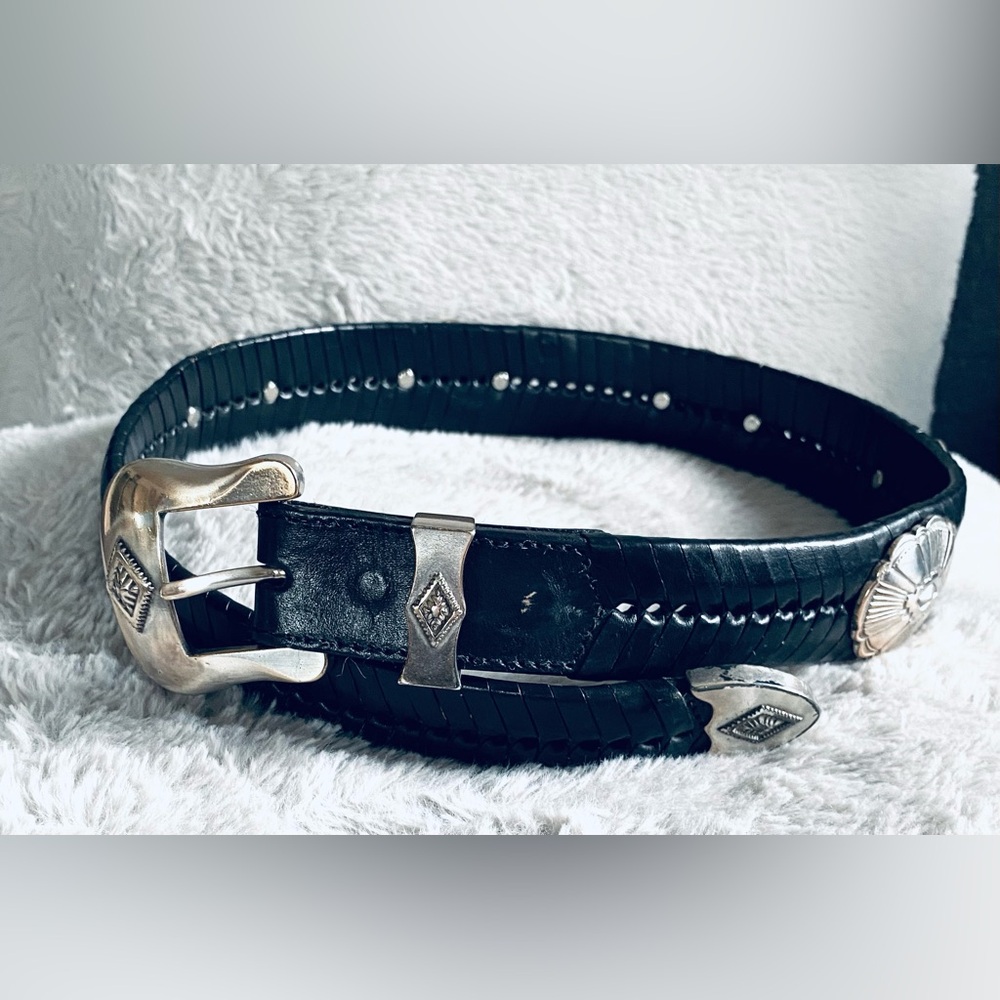 Woven Black Leather Belt with Large Silver Concho Accents Shnazi Buckle & Tip - Picture 3 of 14